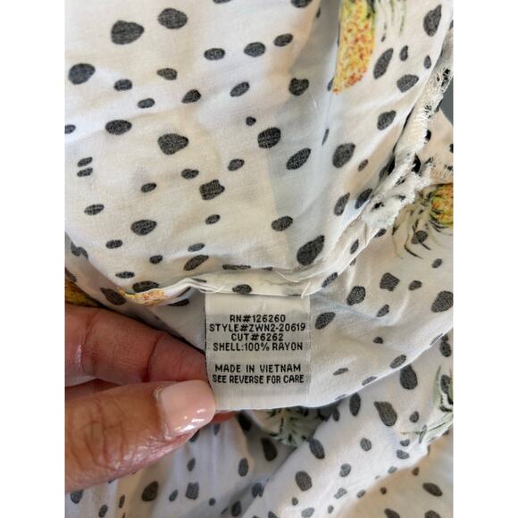 Velvet Heart White Pineapple Print Button Down - S - Picture 6 of 7